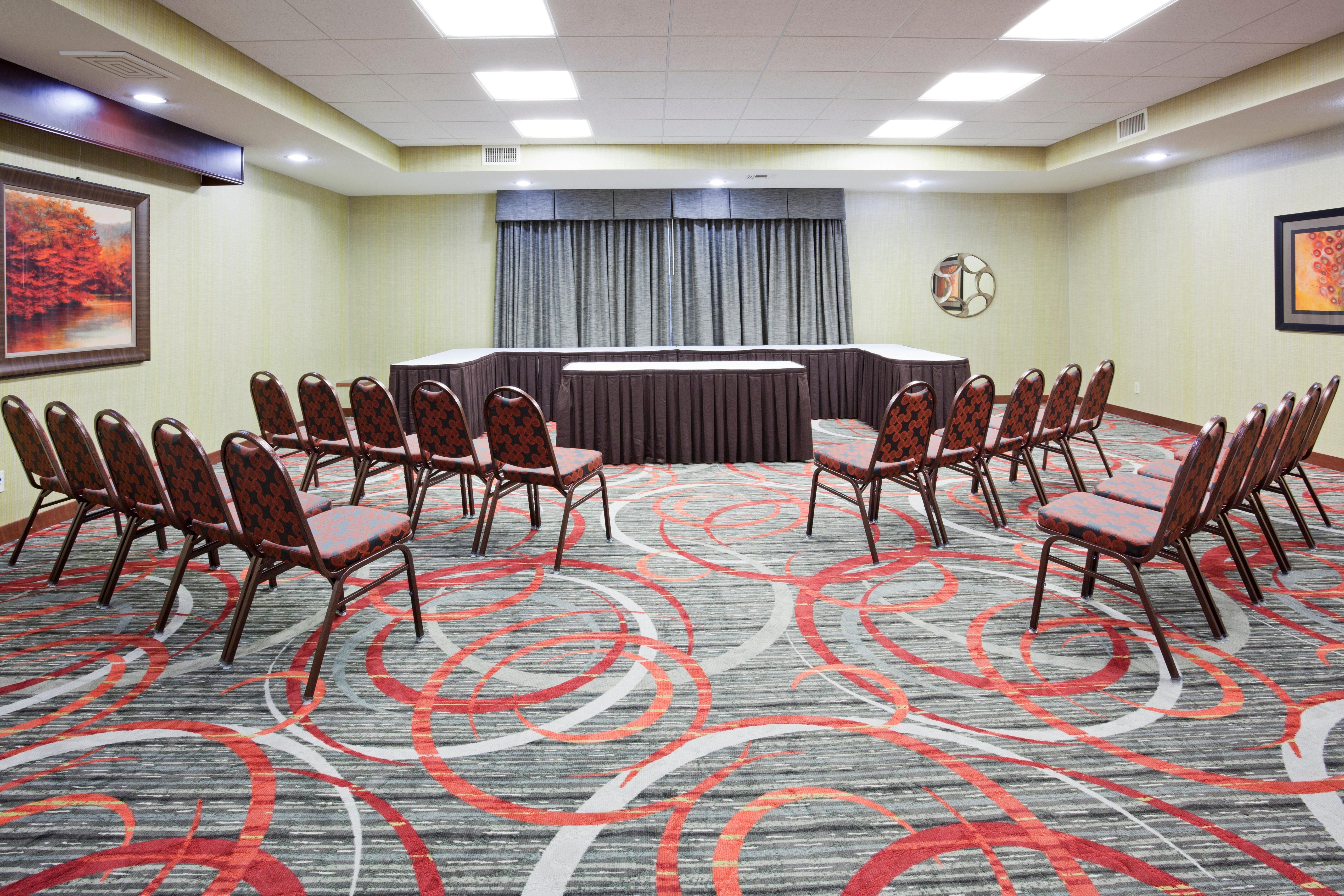 Holiday Inn Express & Suites Bloomington West By Ihg Esterno foto